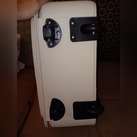 Bottega Veneta Rolling Luggage With Lock & Key - Picture 8 of 13